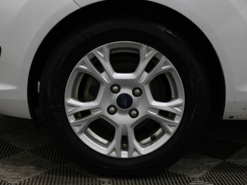 Used 2014 Ford Fiesta SE w/ Comfort Package image 35