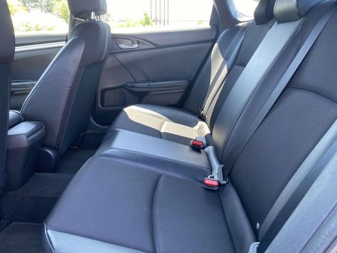 Used 2019 Honda Civic Sport image 11