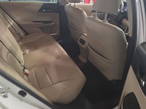 Used 2015 Honda Accord EX-L image 12