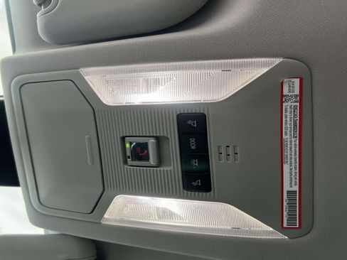 Used 2024 Toyota RAV4 LE image 59