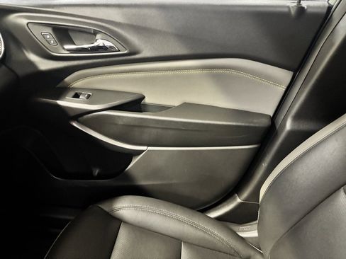 Used 2025 Chevrolet Trax ACTIV w/ Driver Confidence Package image 14