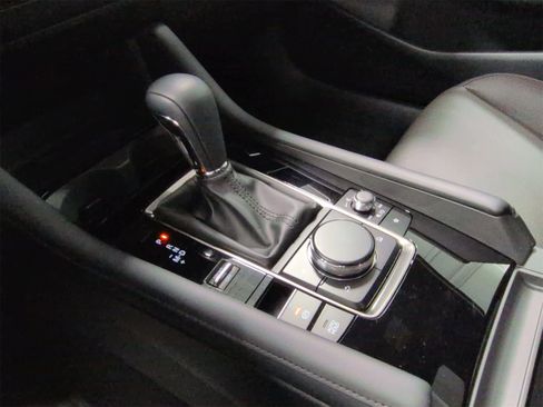 Certified 2025 MAZDA MAZDA3 Hatchback w/Premium Plus Pkg image 33