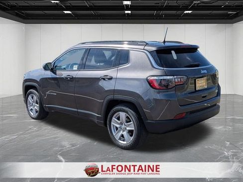 Certified 2022 Jeep Compass Latitude FWD image 3