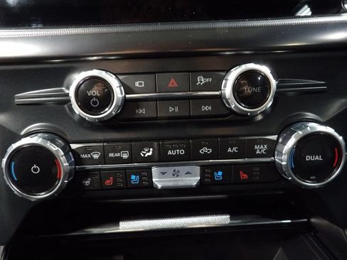 Used 2025 Ford F150 Lariat AWD/4WD image 51