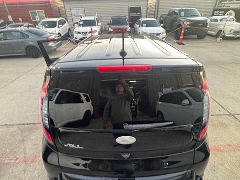 Used 2014 Kia Soul ! image 20