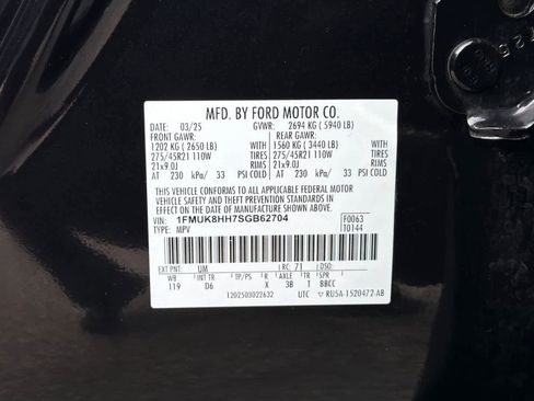 Certified 2025 Ford Explorer Platinum w/ LUX Leather Package image 31