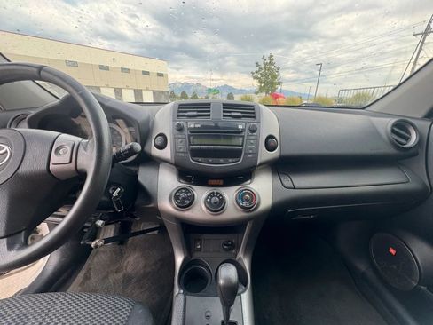 Used 2007 Toyota RAV4 Sport w/ Tow Prep Pkg AWD/4WD image 10