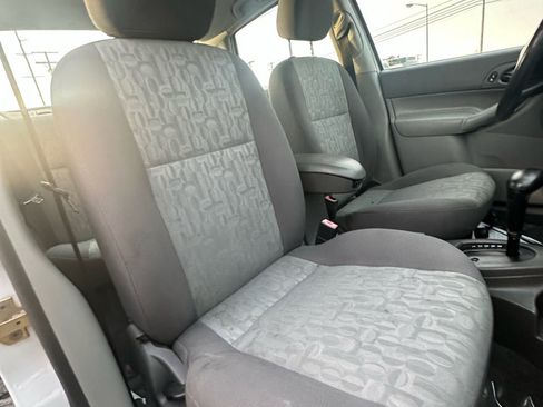 Used 2005 Ford Focus SE image 36