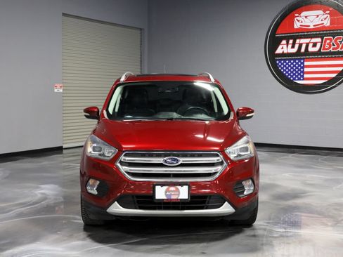 Used 2017 Ford Escape Titanium w/ Equipment Group 301A FWD image 2