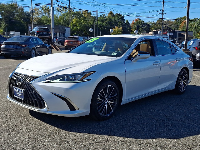 Used 2023 Lexus ES 350 w/ Premium Package FWD image 3