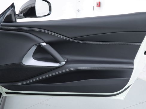 Certified 2019 Ferrari 812 Superfast image 28