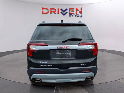 Used 2024 Chevrolet Equinox LT w/ LPO, Floor Liner Package FWD image 4