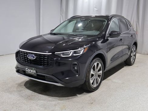 Used 2024 Ford Escape Platinum AWD/4WD image 8