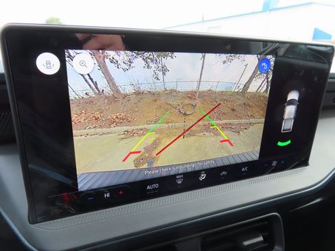 New 2026 Ford Maverick XL image 12