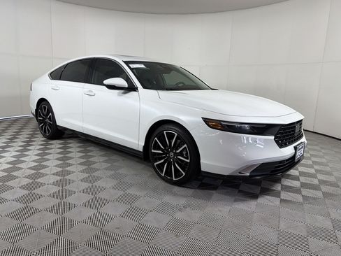 New 2026 Honda Accord Touring image 7