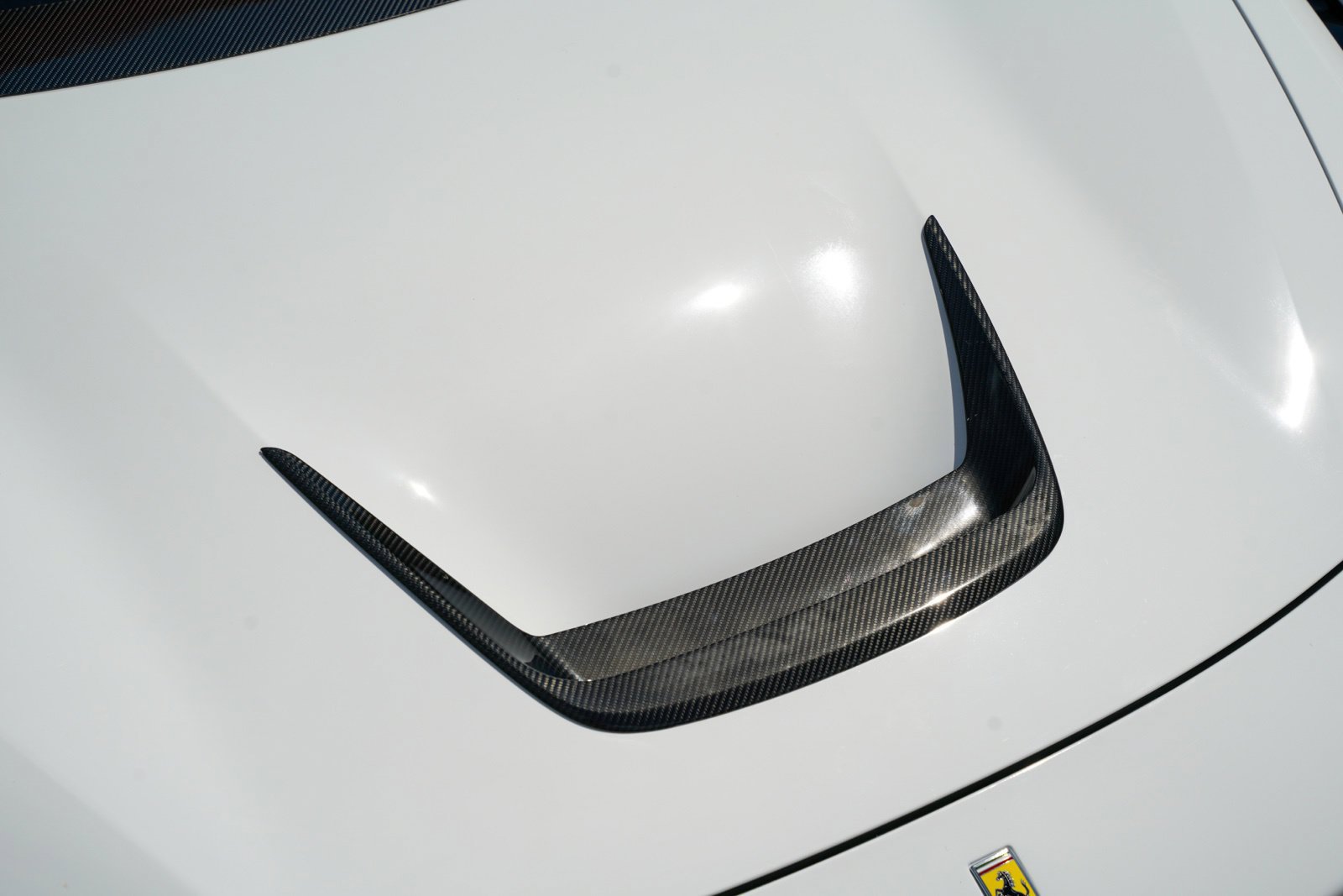 Used 2020 Ferrari F8 Tributo RWD image 19