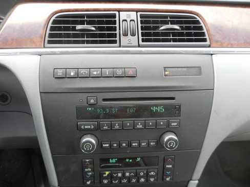 Used 2006 Buick LaCrosse CXL w/ Driver Confidence Package FWD image 38