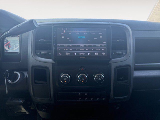 Used 2018 RAM 2500 Tradesman w/ Chrome Appearance Group AWD/4WD image 6