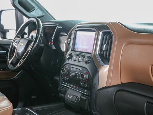 Used 2022 Chevrolet Silverado 2500 High Country AWD/4WD image 28