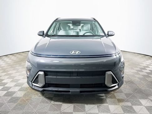 Used 2024 Hyundai Kona SEL w/ Convenience Package FWD image 8