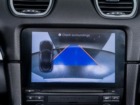 Used 2022 Porsche 718 Boxster S image 46