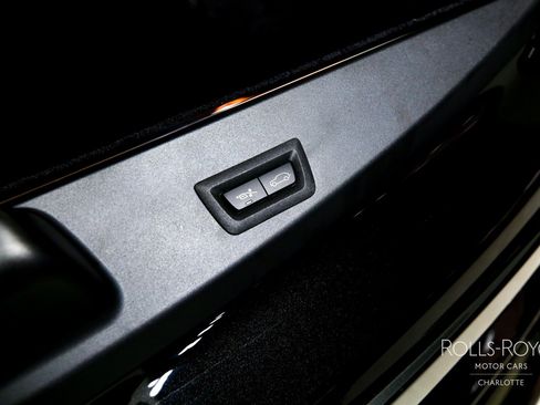 Certified 2026 Rolls-Royce Cullinan Black Badge AWD/4WD image 27