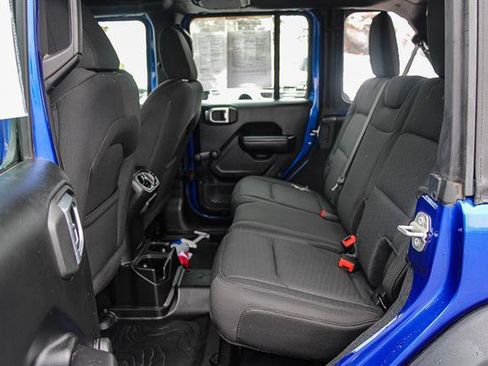 Used 2018 Jeep Wrangler Unlimited Sport image 18