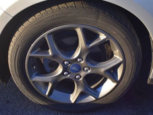 Used 2014 Ford Focus SE w/ Equipment Group 201A image 42