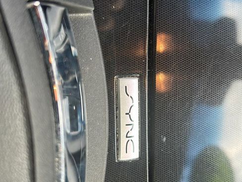 Used 2019 Ford Taurus Limited image 27