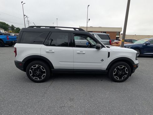 Used 2022 Ford Bronco Sport Outer Banks w/ Tech Package AWD/4WD image 6