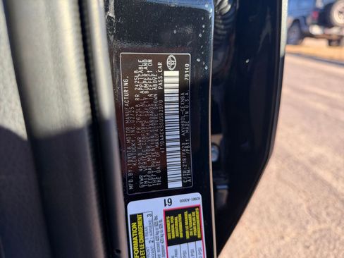 Used 2025 Toyota Camry LE image 28