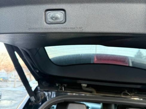 Used 2015 Ford Explorer XLT w/ Equipment Group 202A image 19