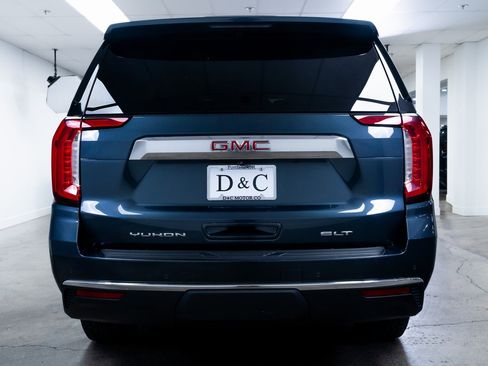 Used 2021 GMC Yukon SLT w/ SLT Premium Package image 5