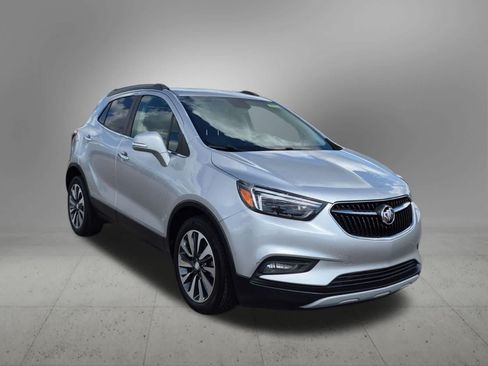 Used 2018 Buick Encore Essence FWD image 8