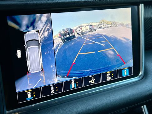 Used 2021 GMC Yukon XL Denali w/ Denali Ultimate Package image 27