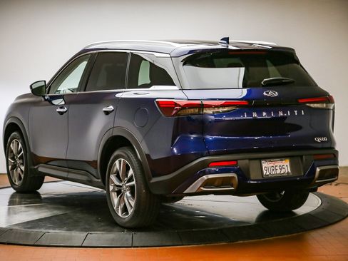 Used 2022 INFINITI QX60 Luxe w/ Cargo Package FWD image 2