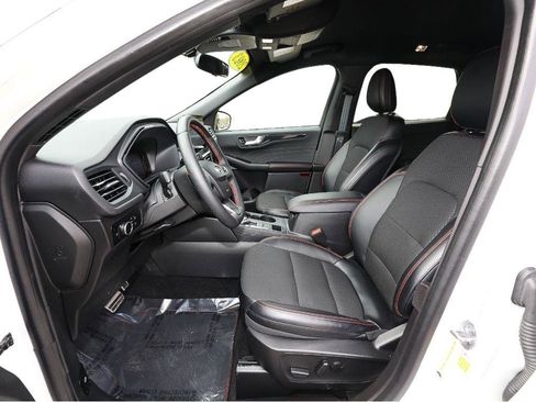 Used 2023 Ford Escape ST-Line w/ Tech Pack #1 AWD/4WD image 12