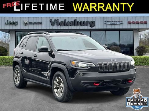 Used 2022 Jeep Cherokee Trailhawk image 1