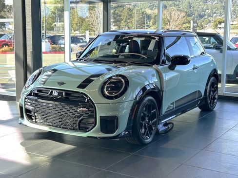 New 2026 MINI Cooper S image 1
