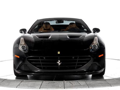 Certified 2016 Ferrari California T RWD image 13
