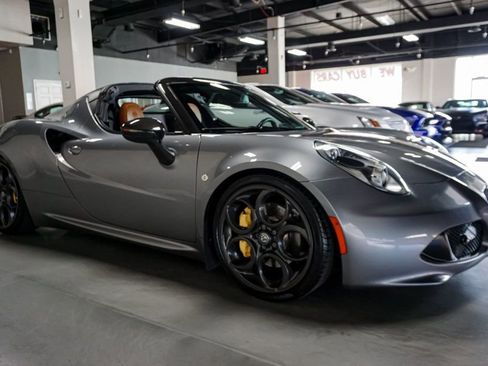 Used 2020 Alfa Romeo 4C Spider w/ Bright Package RWD image 84