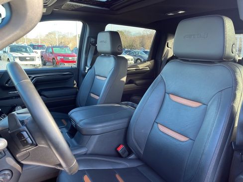 Used 2024 GMC Sierra 1500 AT4 w/ Technology Package image 14
