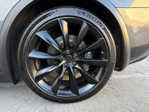 Used 2019 Tesla Model X Long Range image 35