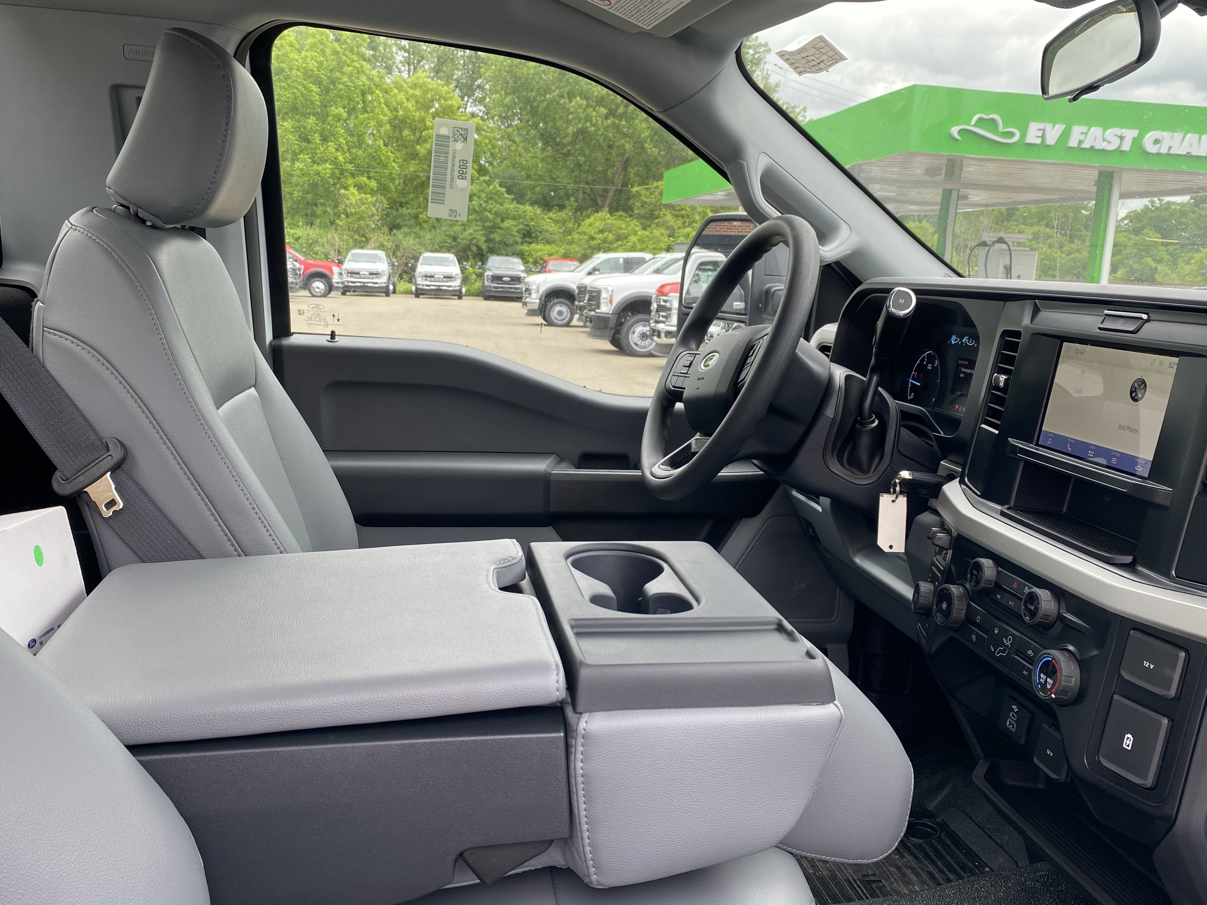 New 2026 Ford F550 4x4 Regular Cab Super Duty image 7