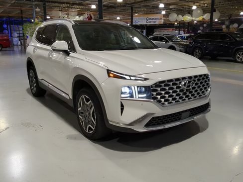 Used 2023 Hyundai Santa Fe Limited AWD/4WD image 5