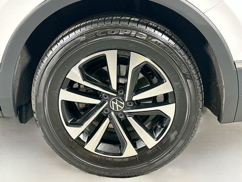 Certified 2024 Volkswagen Tiguan S image 28