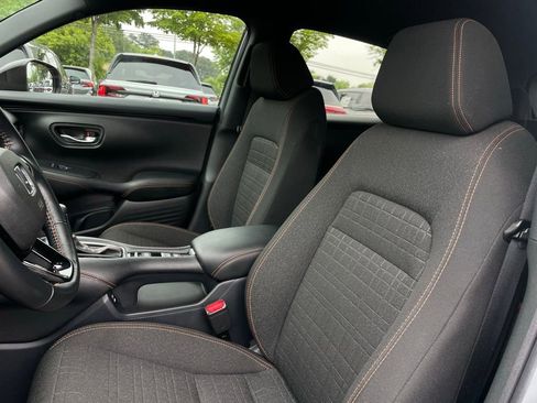 Certified 2025 Honda HR-V Sport image 25