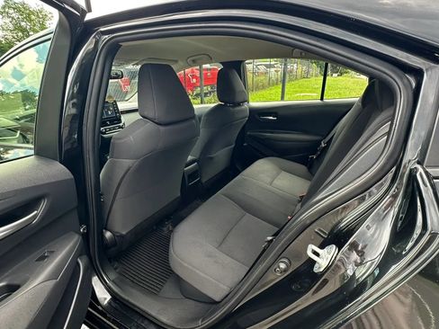 Used 2020 Toyota Corolla LE FWD image 24
