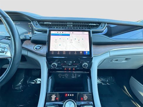 Used 2022 Jeep Grand Cherokee Summit image 15