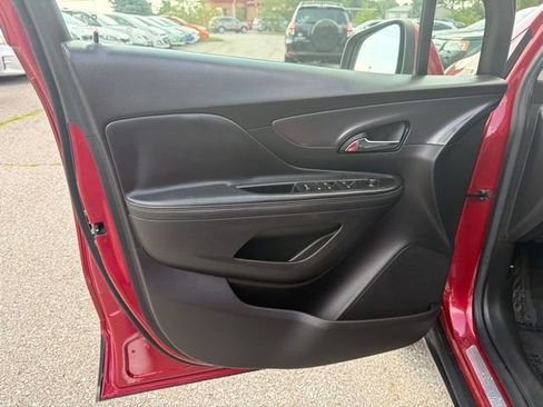 Used 2017 Buick Encore Essence FWD image 16